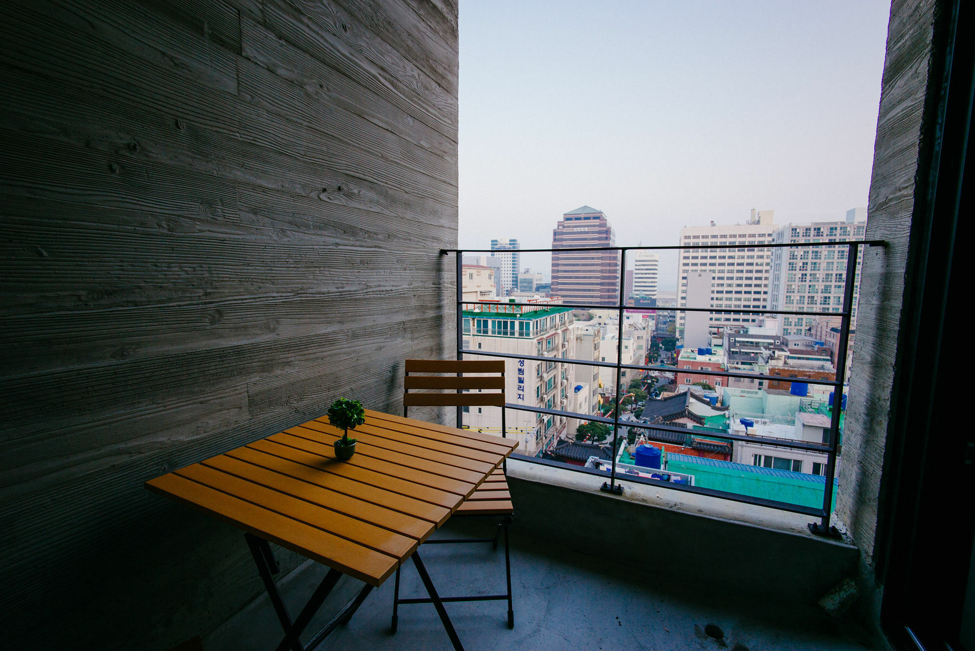 Morning Dew Guesthouse Пусан Екстер'єр фото
