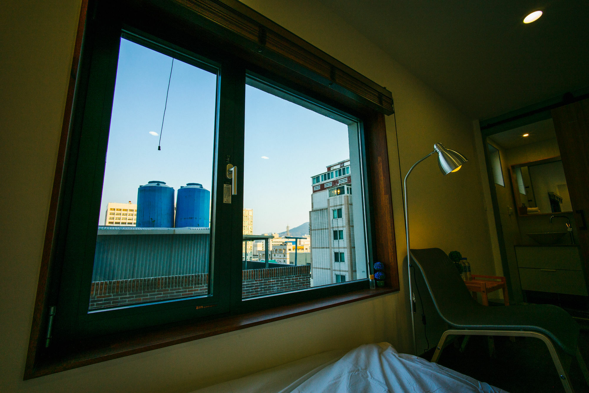 Morning Dew Guesthouse Пусан Екстер'єр фото
